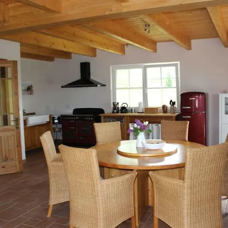 Ferienhaus Boddensurfer 4b * Pruchten